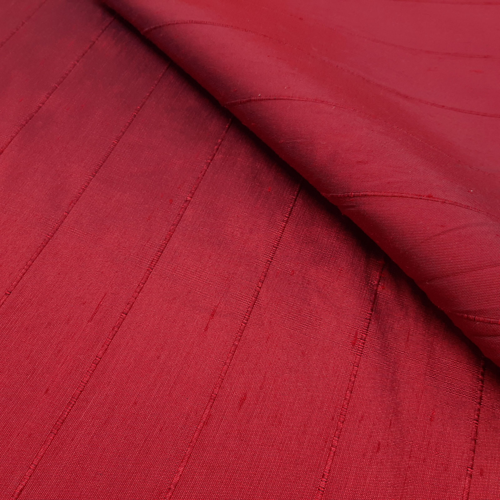 Sahco® B057 - Estofos e tecido decorativo - 100% seda – Rubi